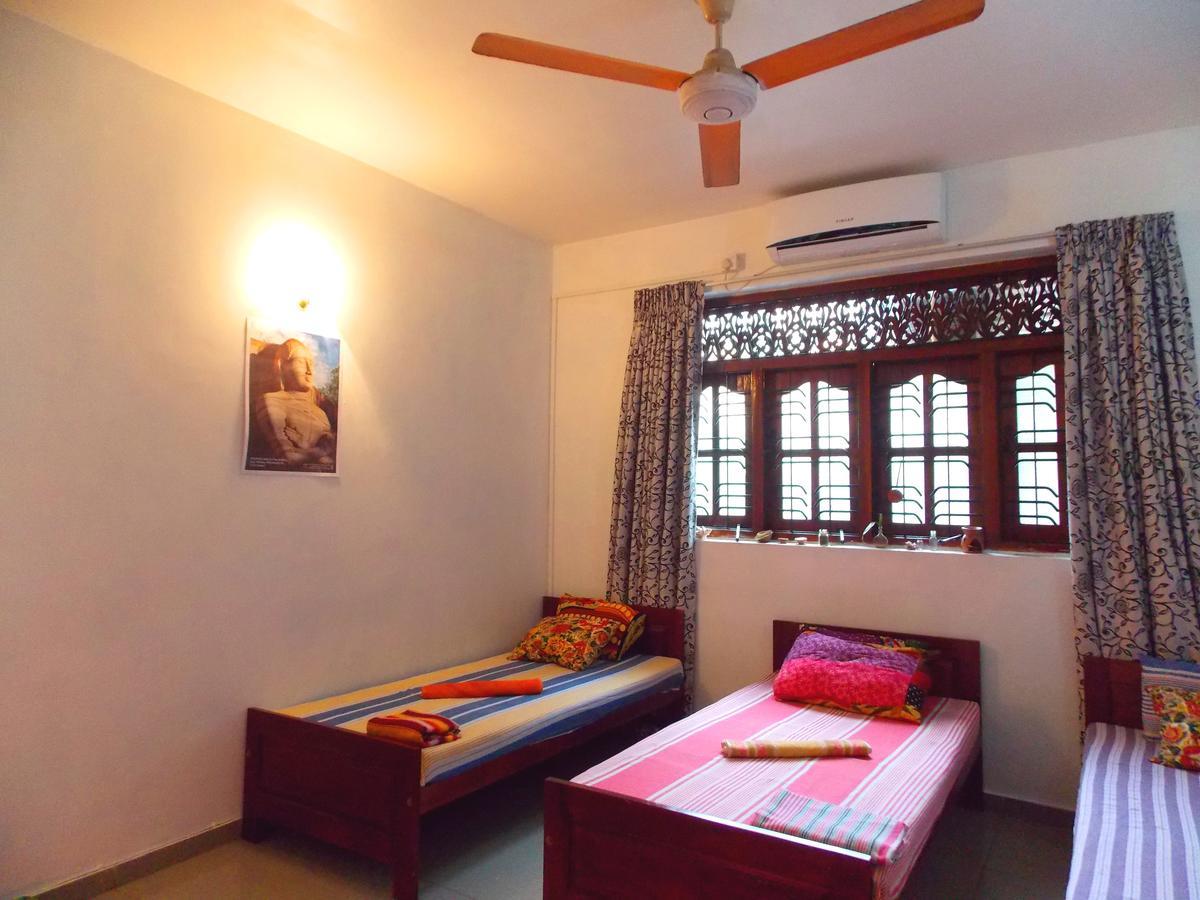 Chill Space Negombo Bagian luar foto